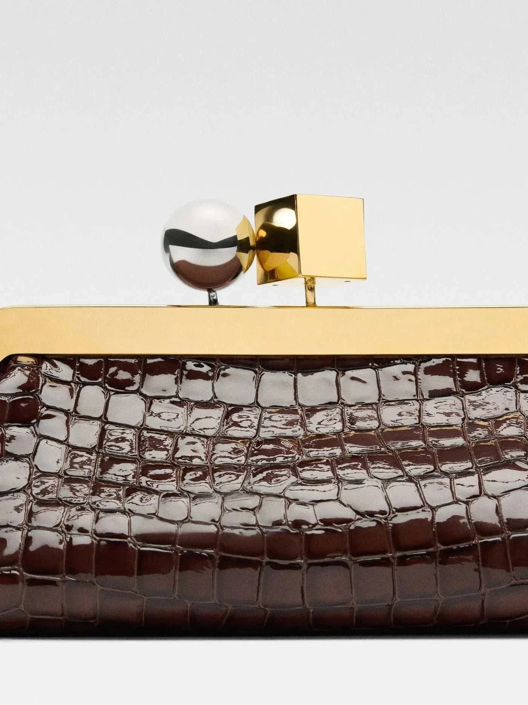 Venti Clutch bag in brown crocodile vegan leather with gold metal frame and dual clasp, 35x12x8.5 cm, elegant evening accessory