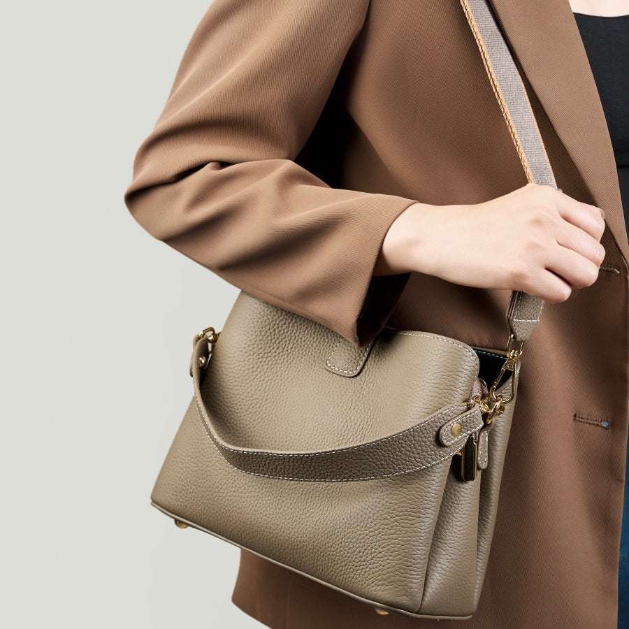 Amélie Bucket Bag