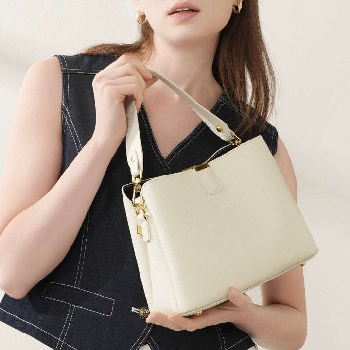 Amélie Bucket Bag