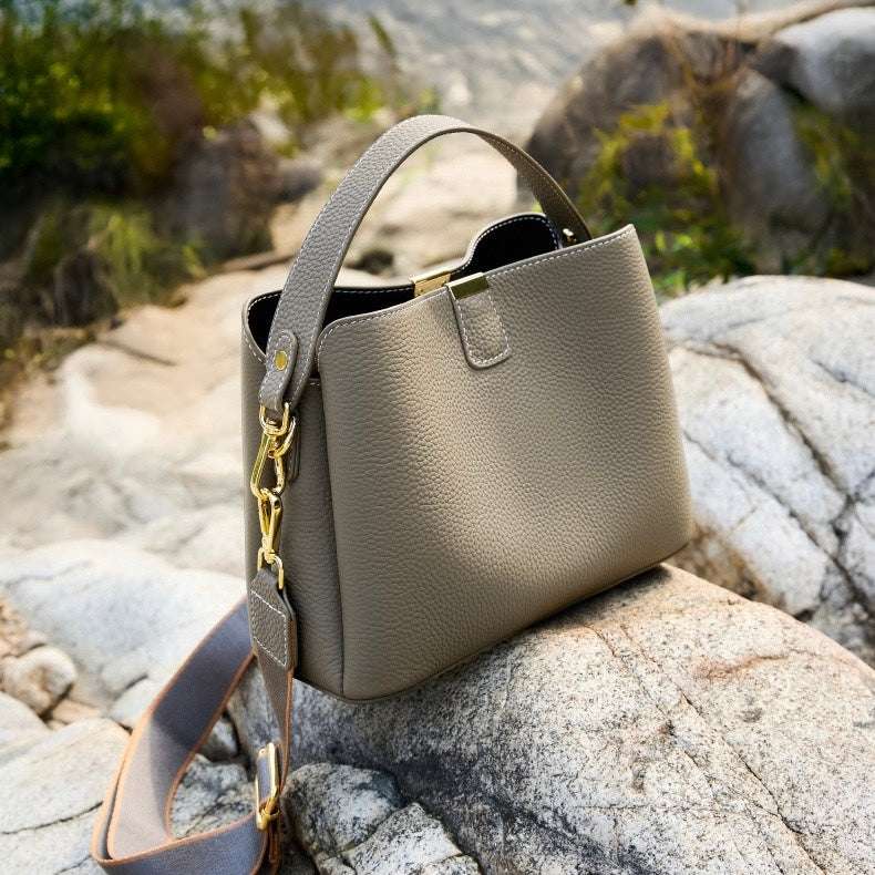 Amélie Bucket Bag